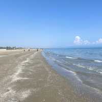 Beautiful beach walk in Barletta! 