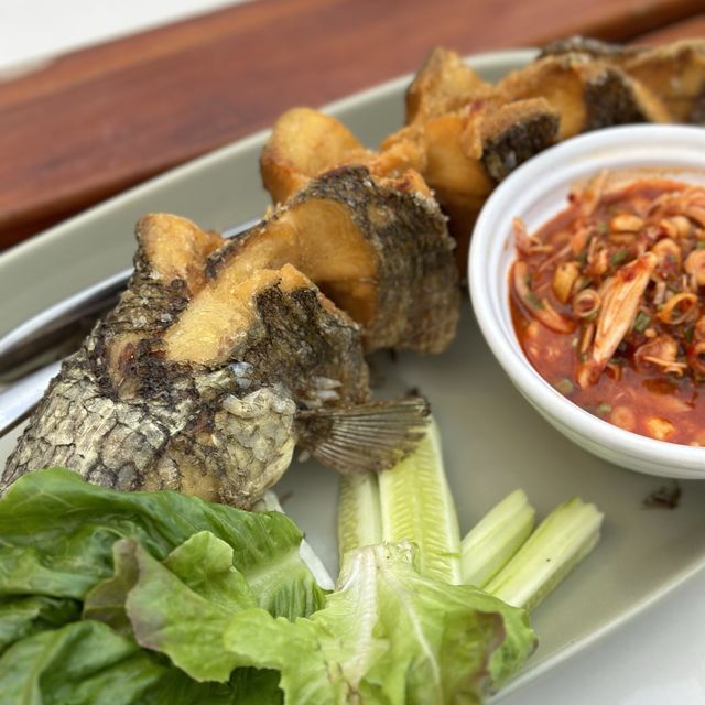 เหนือน้ำนนท์ ร้านอาหารริมแม่น้ำเจ้าพระยา
