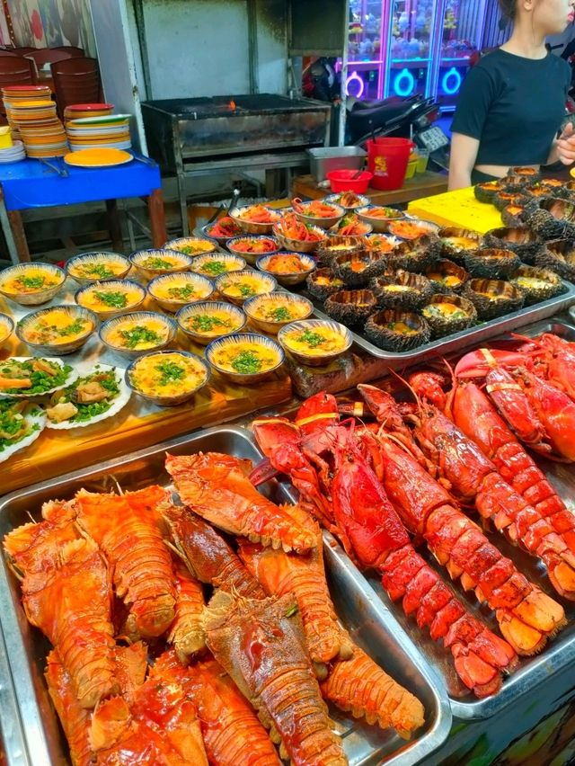 Night market in Phu Quoc, Vietnam 