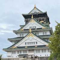 The impressive castle in Osaka