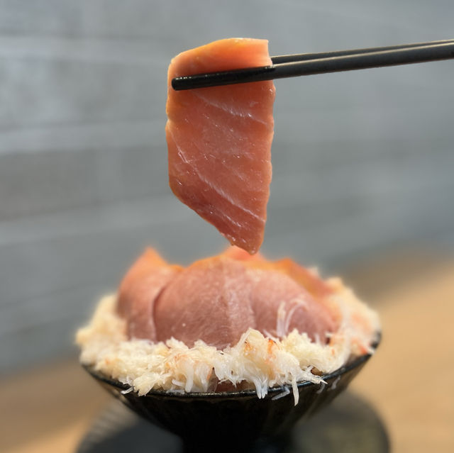 爆瀉魚生丼