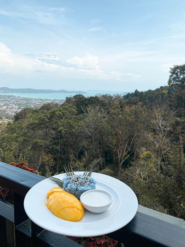 Mango Sticky Rice with a view in Phuket 🇹🇭✨