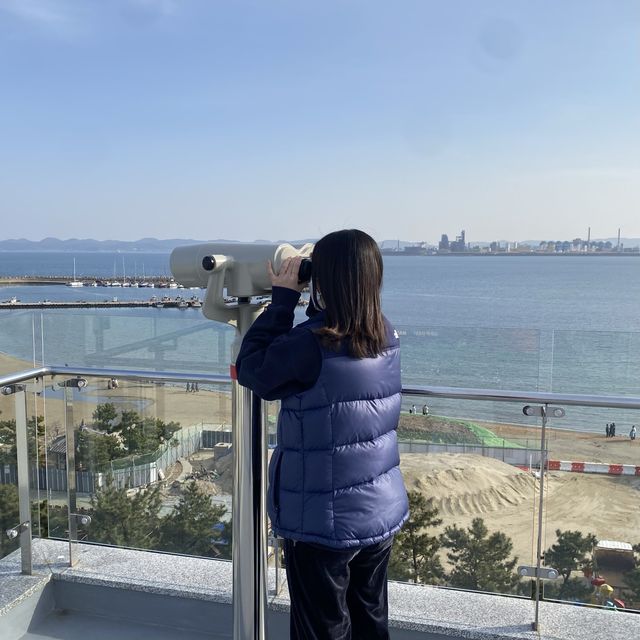 오션뷰에 회전목마까지 있는 카페 “오브레멘”