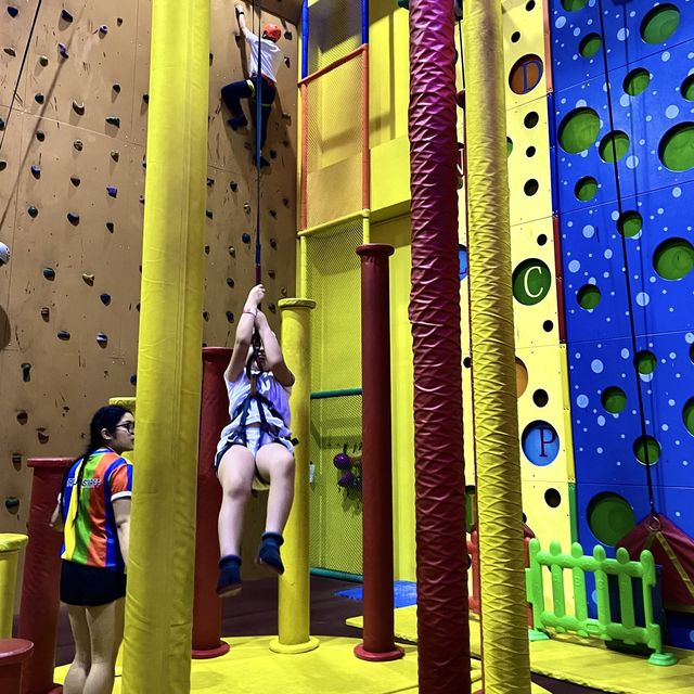 📍香港愉景灣｜Epicland · 找回童真嘅樂園！全亞洲最大嘅室內滑梯🛝