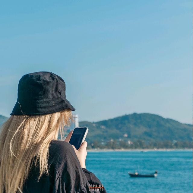 หาดกะหลิมที่ทั้งวิวสวยและของกินเพียบ