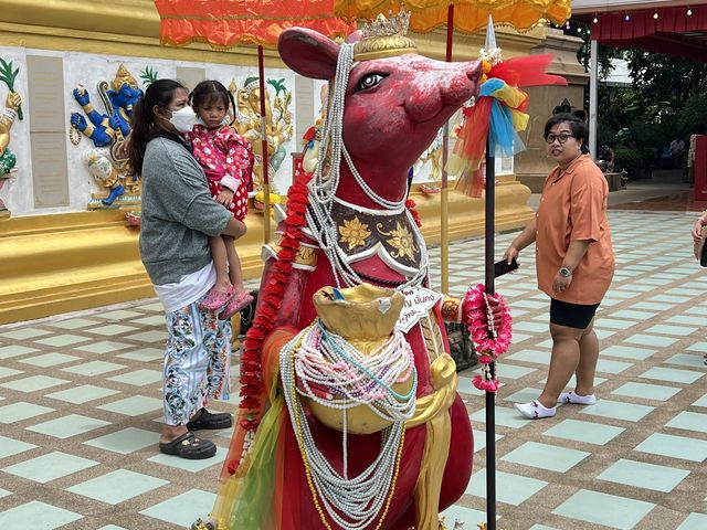 วัดสมานรัตนาราม วัดชื่อดัง ใกล้ กทม.