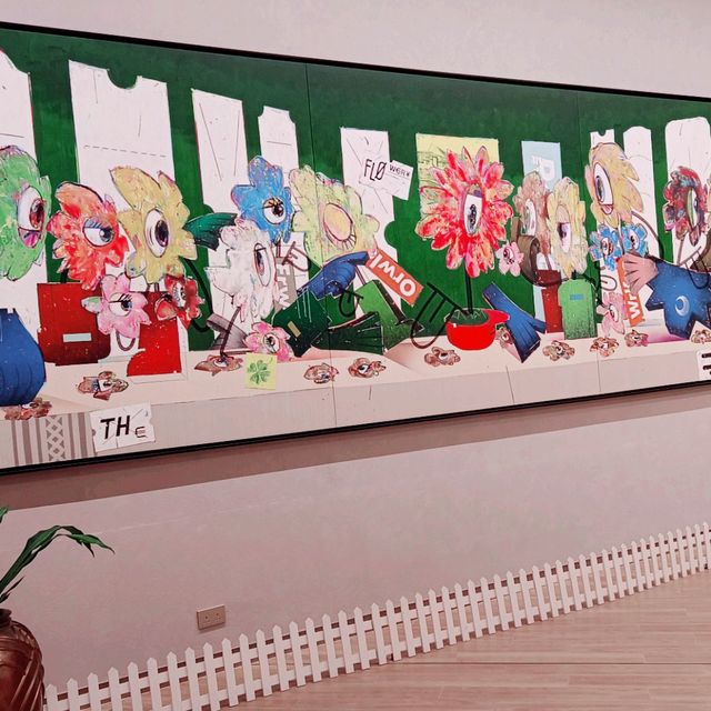 當代頂尖國際藝術家聯展，展期直到 17.Sep. ！ 勿錯過了 ！