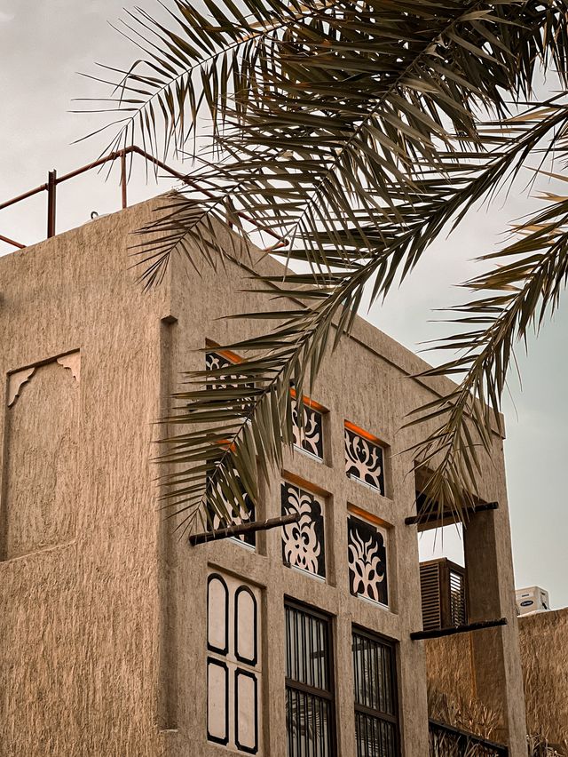 Mesmerising patterns in old Dubai