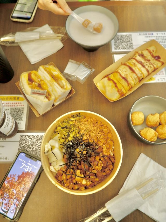 工廈台式餐廳，必吃雞腿吐司和蛋餅 