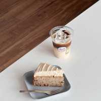 Voiii Coffee：市中心熱門打卡咖啡店，美味咖啡甜點讓你流連忘返