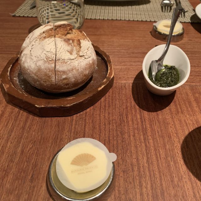 香港文華東方酒店，一流服務🏨