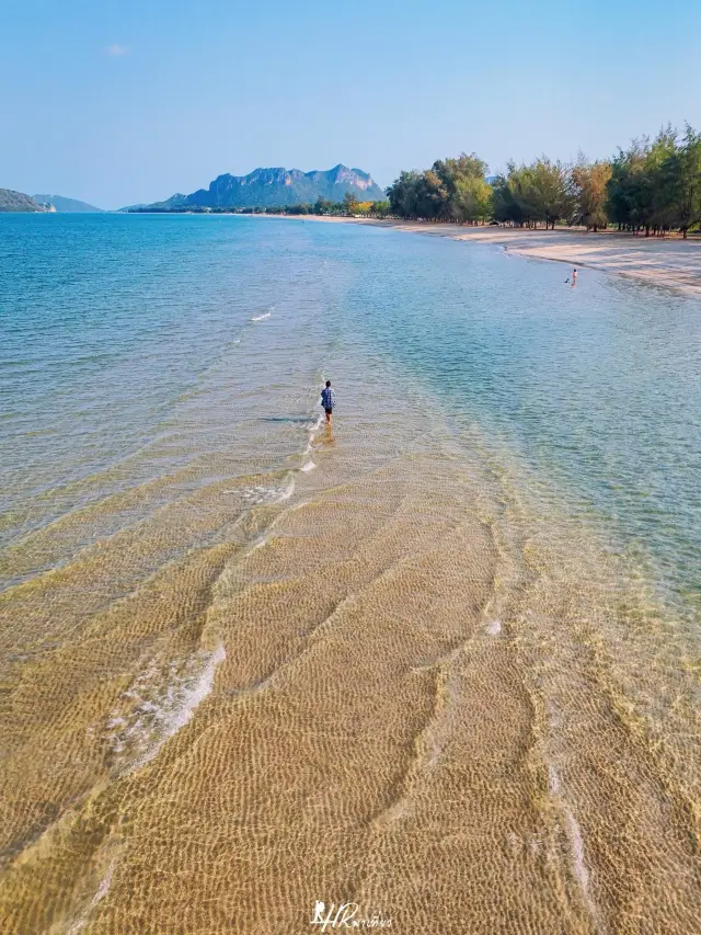 📍น้ำใสมาก!! หาดสามร้อยยอด ใกล้กรุงเทพฯ