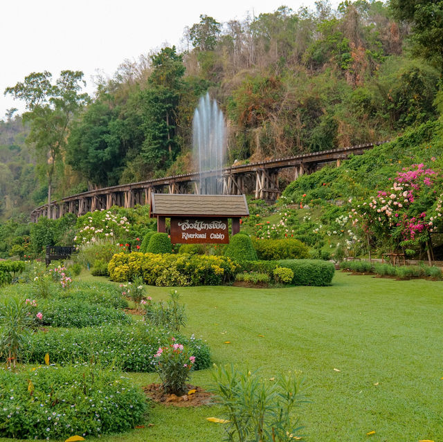 ที่พักวิวรถไฟริมแม่น้ำแคว สวนไทรโยครีสอร์ท จ.กาญฯ