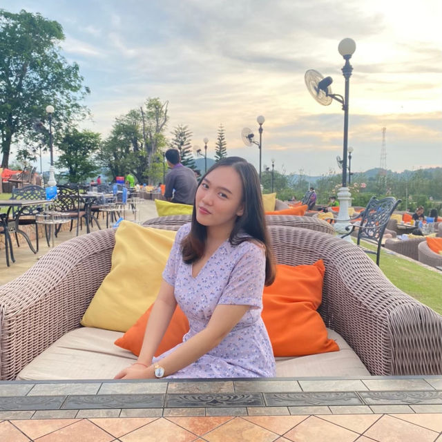 Mum Aroi Como Khao Cheechan