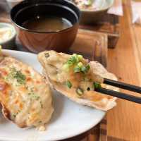 大人気で行列必至やったランチに並ばず入れた！ 