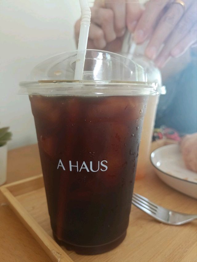 A HAUS café again 