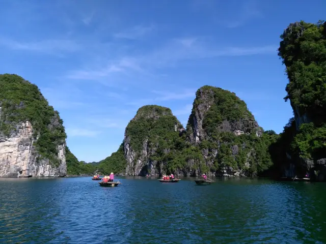 Serene and Stunning Halong Bay, Hanoi 🇻🇳