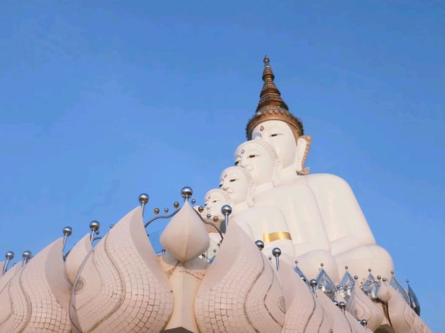 เที่ยววัดผาซ่อนแก้ว เพชรบูรณ์