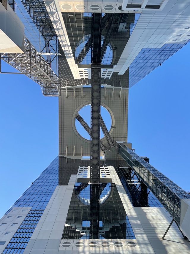 【大阪】3D映像体験も楽しめる！梅田にある天空美術館