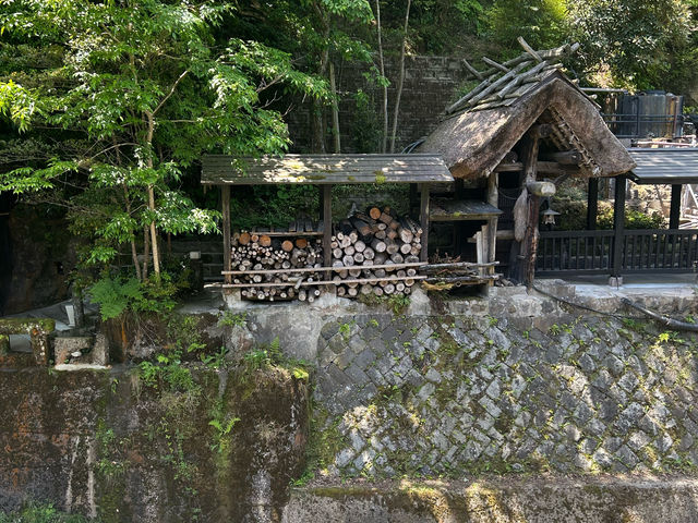 黒川温泉の中心地は、まるでタイムスリップしたかのよう！