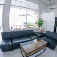 CAFE KOLO | COFFEE SHOP COMFORTABLE FOR HANG OUT