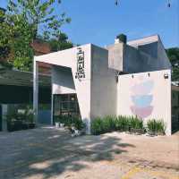 I STOPPED BY RUMU COFFEE, WHICH HAS A JAPANESE INSPIRED CONCEPT