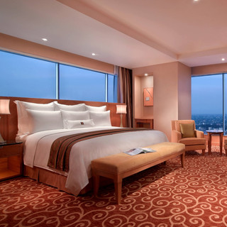 **Kemewahan dan Keanggunan di JW Marriott Hotel Medan**
