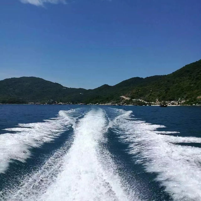【浪中島】水上活動與細膩沙灘，絕佳渡假勝地