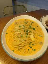 힙한 인테리어와 맛스러운 음식이 가득한 이곳! 