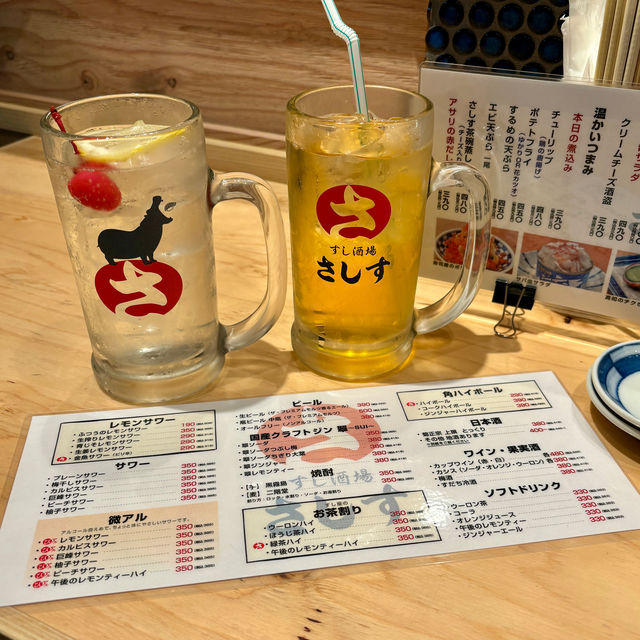【大阪・西梅田】職人が握る本格寿司を肴に楽しめる「すし酒場さしす KITTE大阪店」