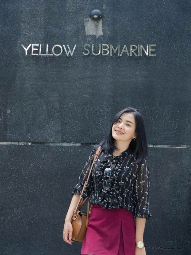 Yellow Submarine Coffee Tank คาเฟ่เรือดำน้ำ