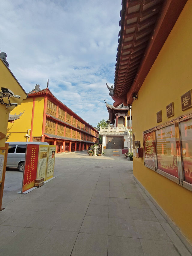 有著600多歲參天銀杏的南山禪寺