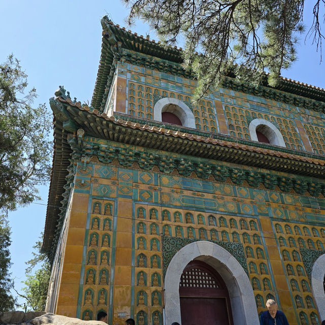 A Royal Retreat: Discover Serenity and Splendor at the Summer Palace