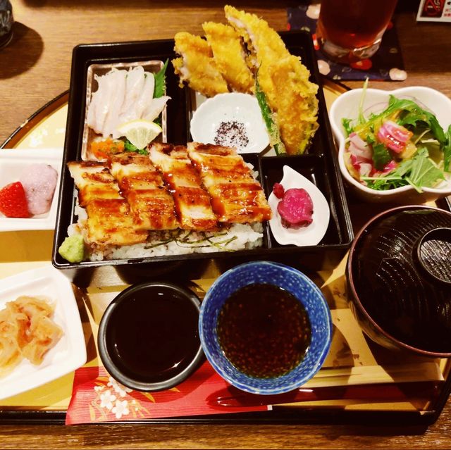 【日本美食文化】星鰻料理、咖啡與姬路城，一場令人難忘的旅程🌸