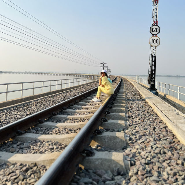 ทางรถไฟลอยน้ำเขื่อนป่าสัก