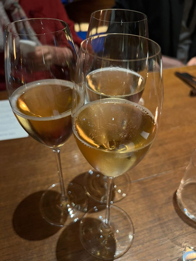 도쿄에서 꼭 가봐야할 뷰맛집📍도쿄 에디션 호텔 더 블루룸