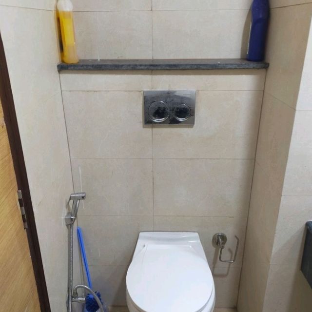 Fully Furnished Luxurious Studio Apartment in Gaur City Centre Greater Noida West 