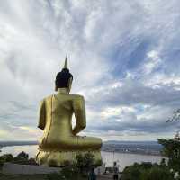 วัดพูสะเหล้า วัดที่มีมุมมองที่สวยที่สุดของปากเซ