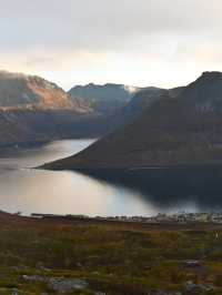Hesten ยอดเขาเมือง Senja Norway