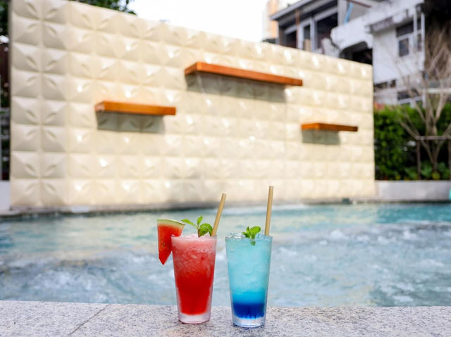 Novotel Living Bangkok Sukhumvit Legacy