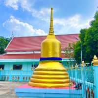 สักการะหลวงพ่อพูน วัดตาลล้อม