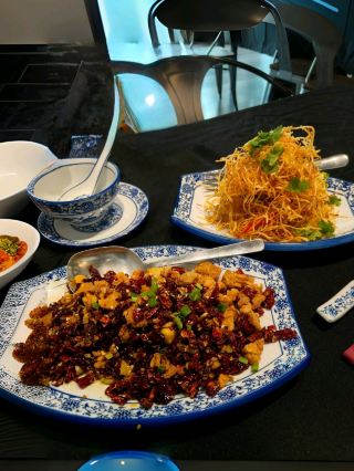 A Taste of Authentic Chinese Cuisine with a Modern Twist