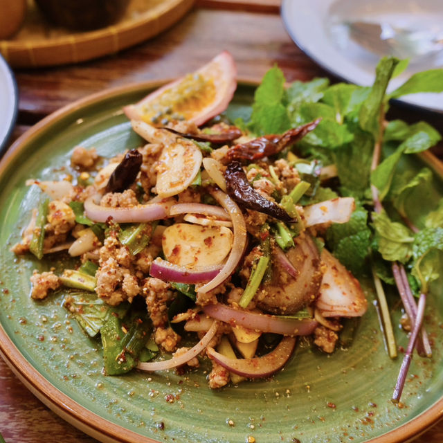 จ้ำเข่า เขาใหญ่ อาหารอีสาน Michelin Guide 3 ปีซ้อน