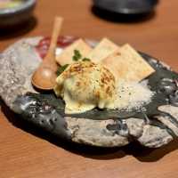 【大阪・箕面市】昼飲みが楽しめる「炭火焼鳥 真骨鳥 みのおキューズモール店」