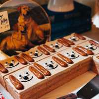 A CAFÉ WITH DELICIOUS CAKES.