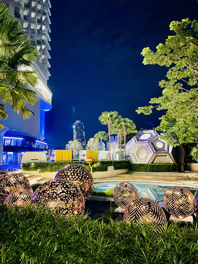 บุกอวกาศ Grand Centre Point Space Pattaya