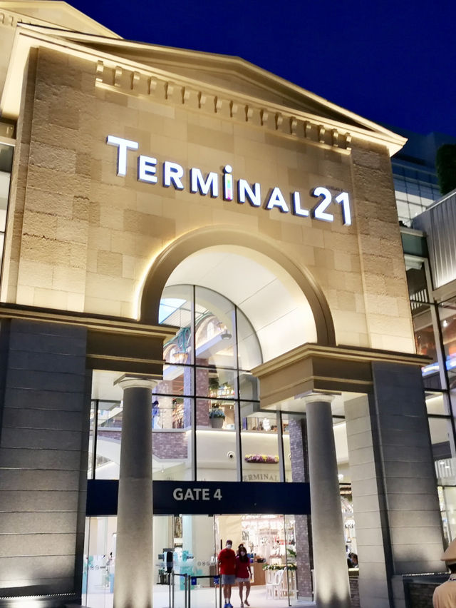 Bangkok’s Hidden Gem for Shopping and Surprises: Terminal 21 Rama 3