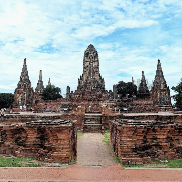Wat Chaiwatthanaram's Timeless Charm