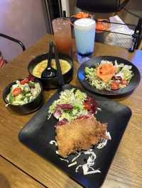 [觀塘］隱藏係工廈必食北海道豚肉fusion菜