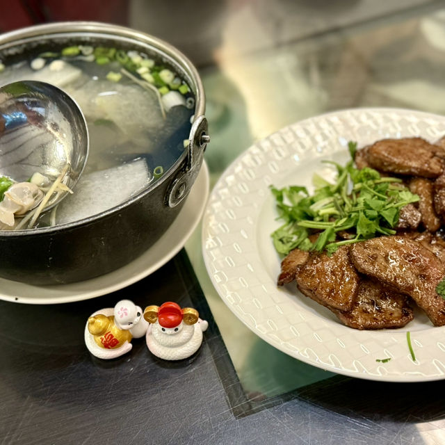 高雄（賣鹽順）正宗台菜.煎豬肝（非吃不可）
